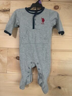 Polo by Ralph Lauren Gray Footed One-Piece with Navy Trim
